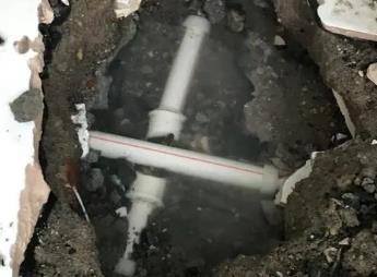 让胡路阳台漏水维修公司为您分享楼上楼下漏水怎么处理